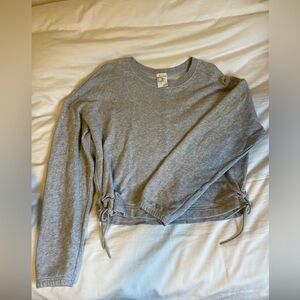 Grey cropped crewneck